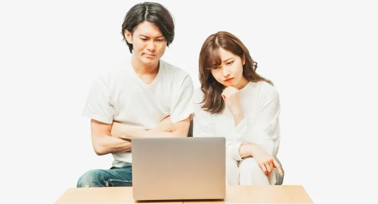 マッチングサイトで検索して失敗する男女