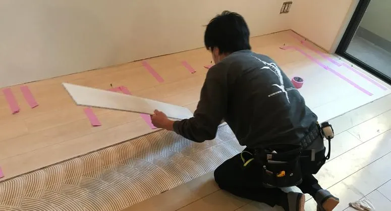 フローリング